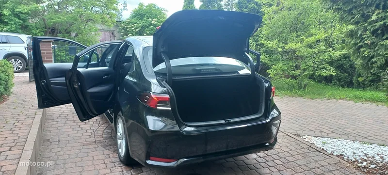 Toyota Corolla E210 27