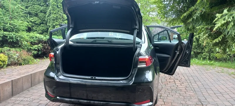Toyota Corolla E210 28