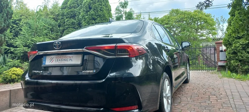 Toyota Corolla E210 35