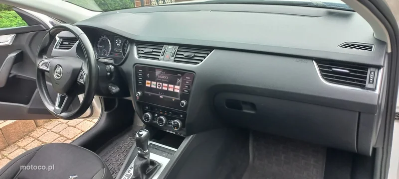 Skoda Octavia III 8