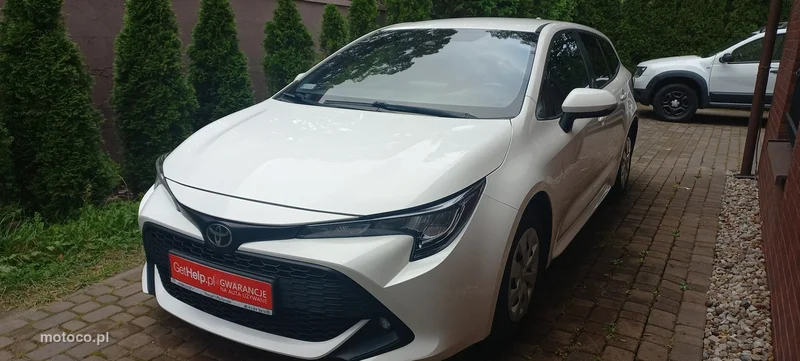 Toyota Corolla E210 11