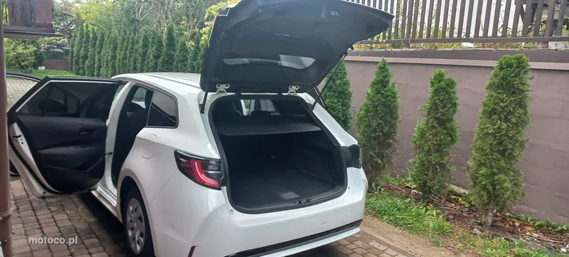 Toyota Corolla E210 13