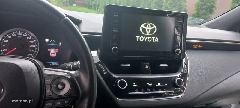 Toyota Corolla E210 18