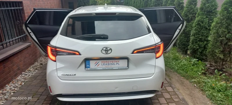 Toyota Corolla E210 4