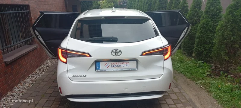 Toyota Corolla E210 36