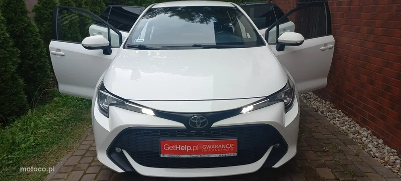 Toyota Corolla E210 37