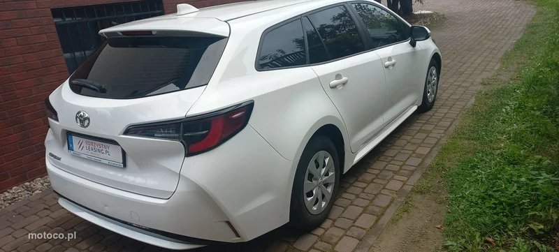 Toyota Corolla E210 38