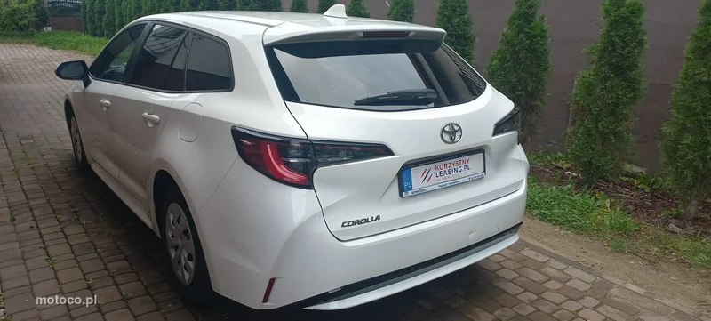 Toyota Corolla E210 10