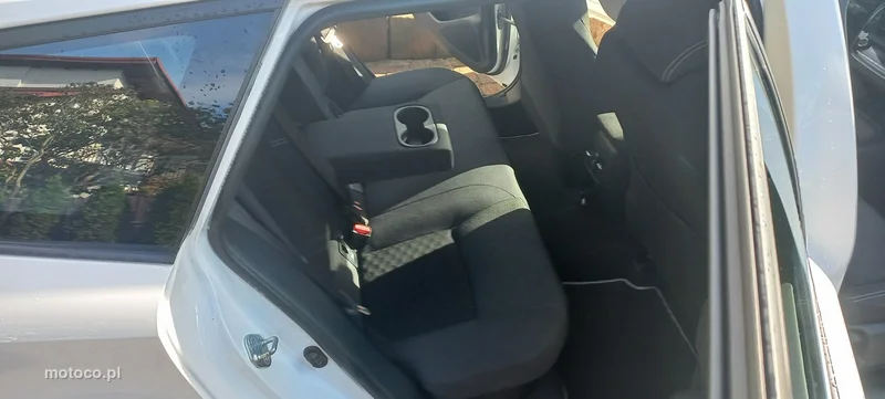 Toyota Corolla E210 14