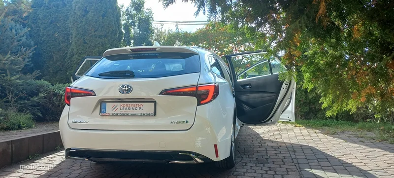 Toyota Corolla E210 34