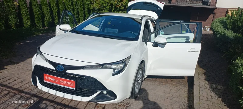 Toyota Corolla E210 38