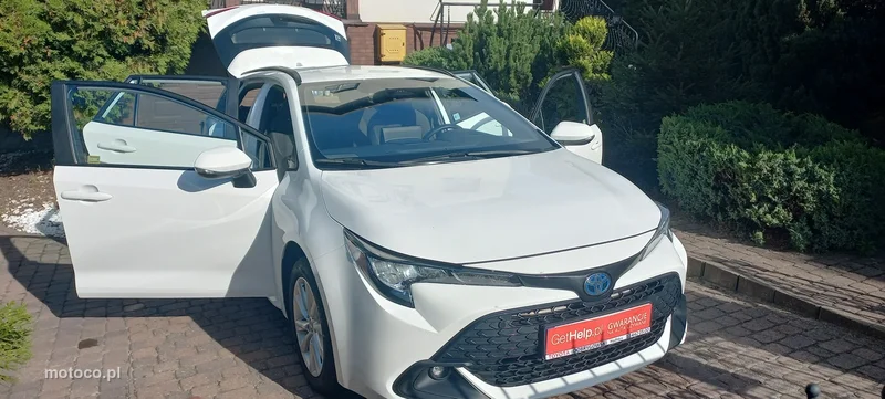 Toyota Corolla E210 6