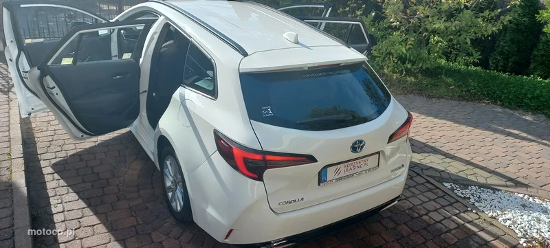Toyota Corolla E210 8