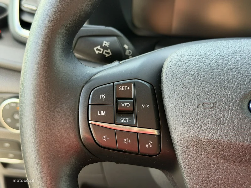Ford Transit 19