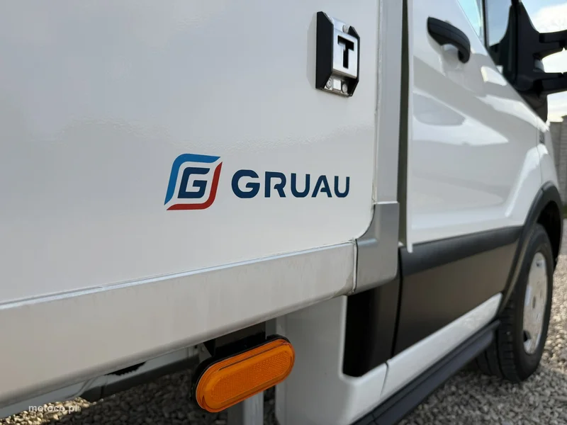 Ford Transit 28