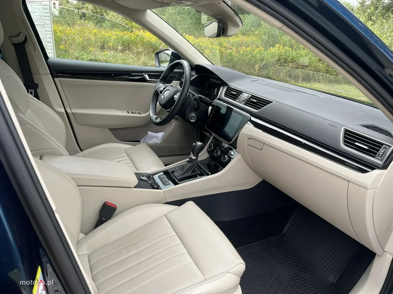 Skoda Superb III 14