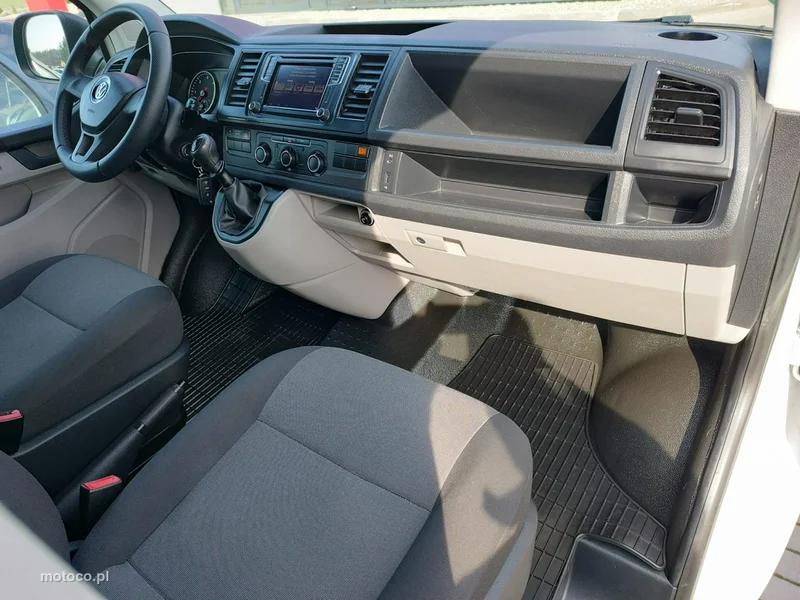 Volkswagen Transporter 12