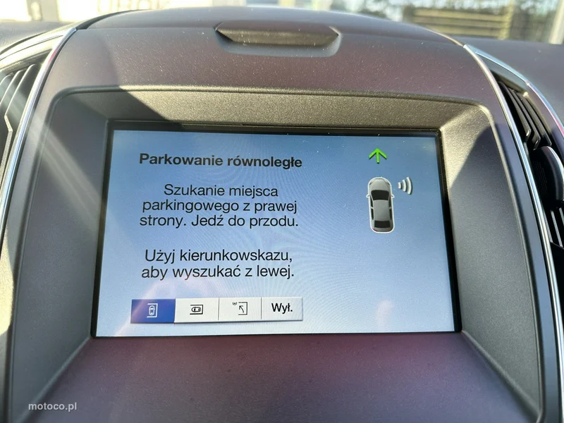 Ford S-Max II 22