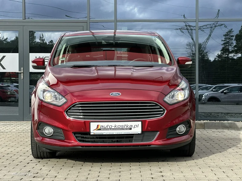 Ford S-Max II 4