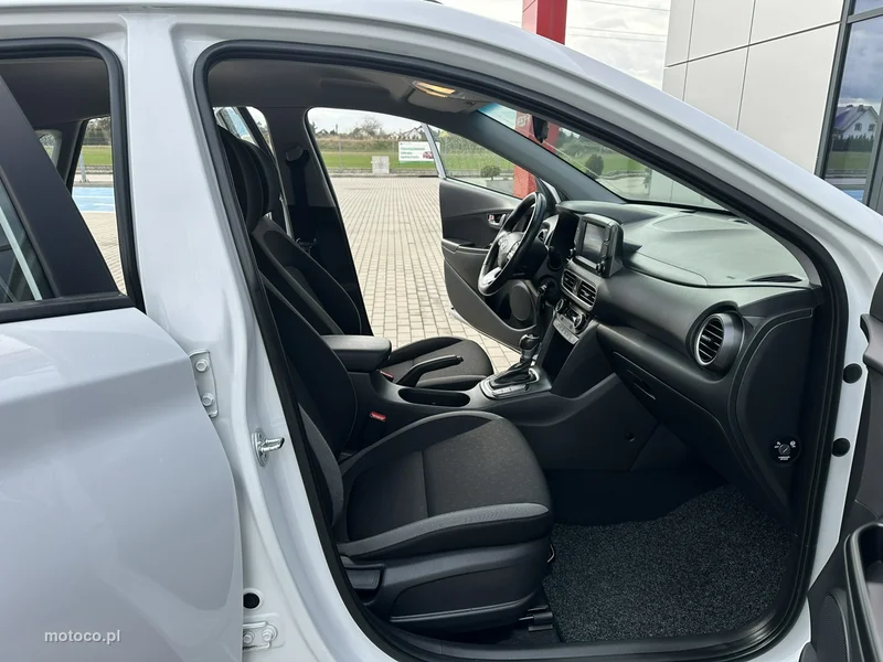 Hyundai KONA 13