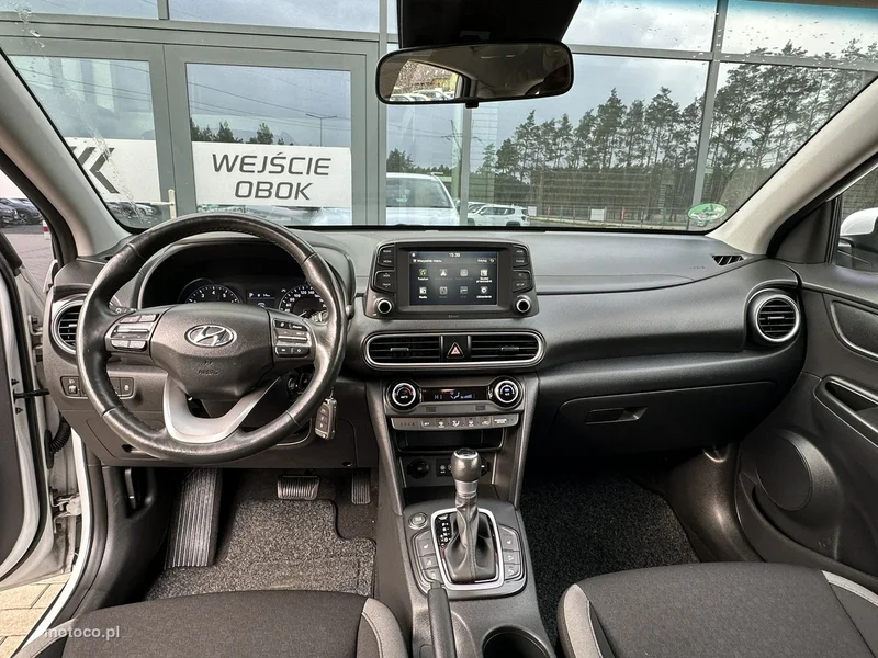 Hyundai KONA 8