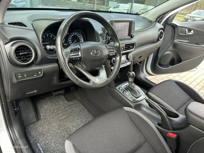 Hyundai KONA 9