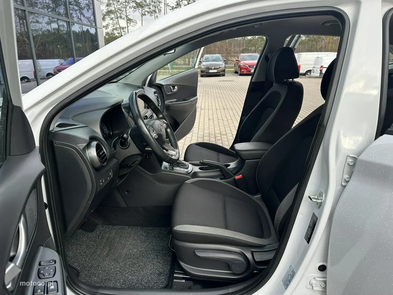 Hyundai KONA 10