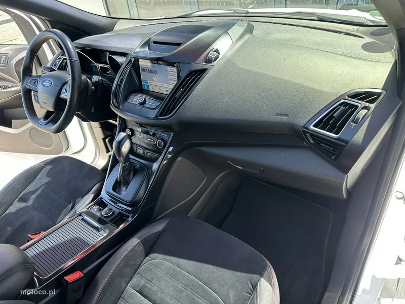 Ford Kuga II 16