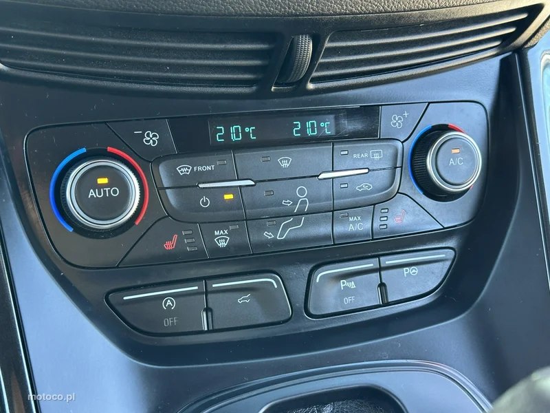 Ford Kuga II 28