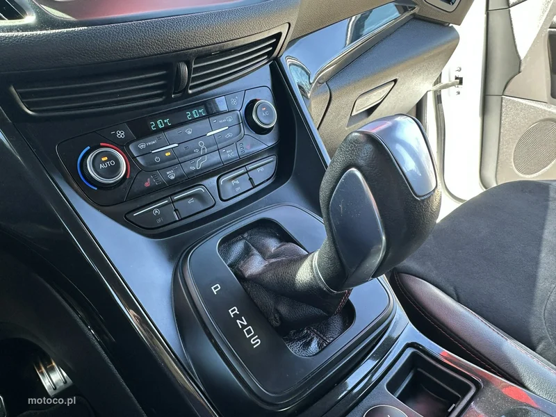 Ford Kuga II 29