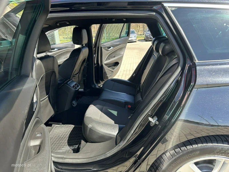 Opel Insignia B 12