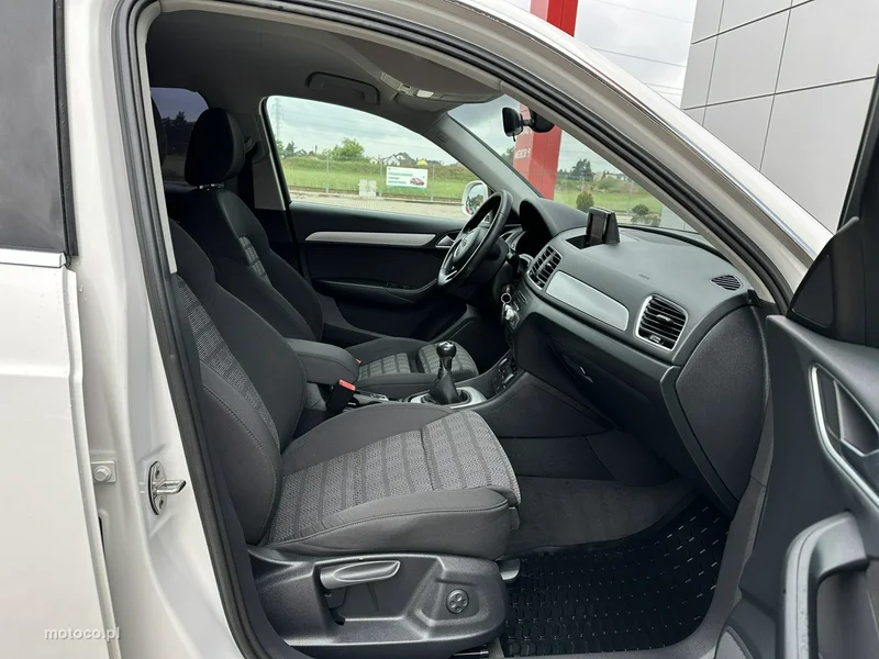 Audi Q3 8U 15