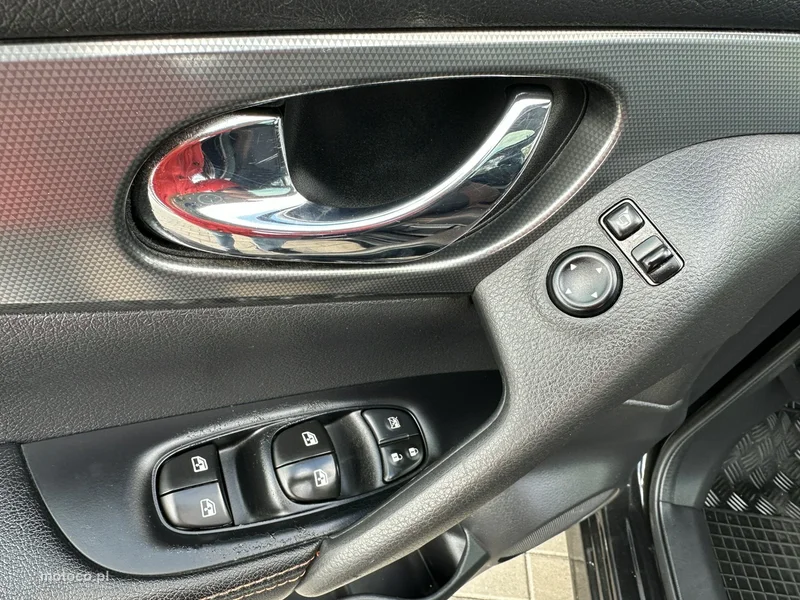 Nissan Qashqai 25