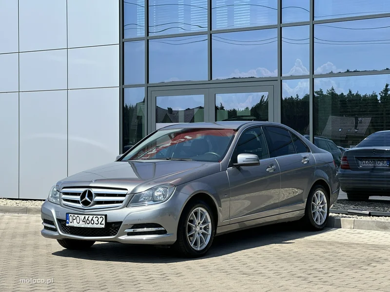 Mercedes-Benz Klasa C W204 C 180 3