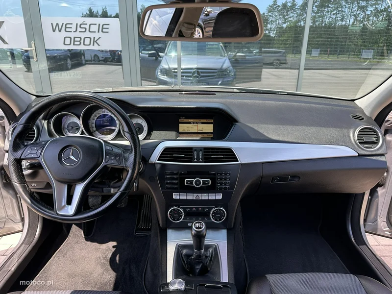 Mercedes-Benz Klasa C W204 C 180 8