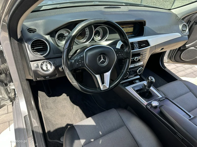 Mercedes-Benz Klasa C W204 C 180 9