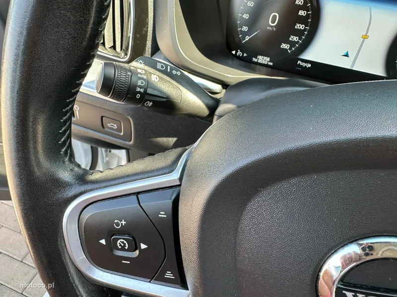 Volvo XC 60 17