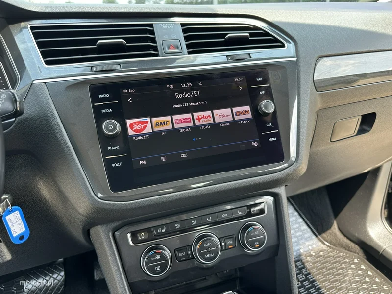 Volkswagen Tiguan AD 22