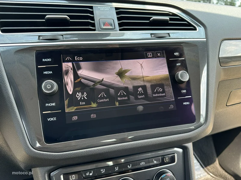 Volkswagen Tiguan AD 24