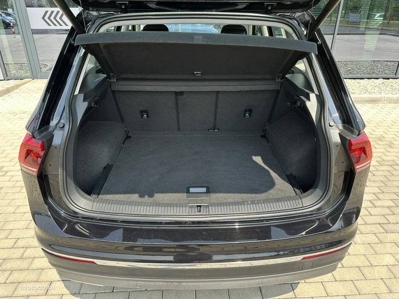 Volkswagen Tiguan AD 33