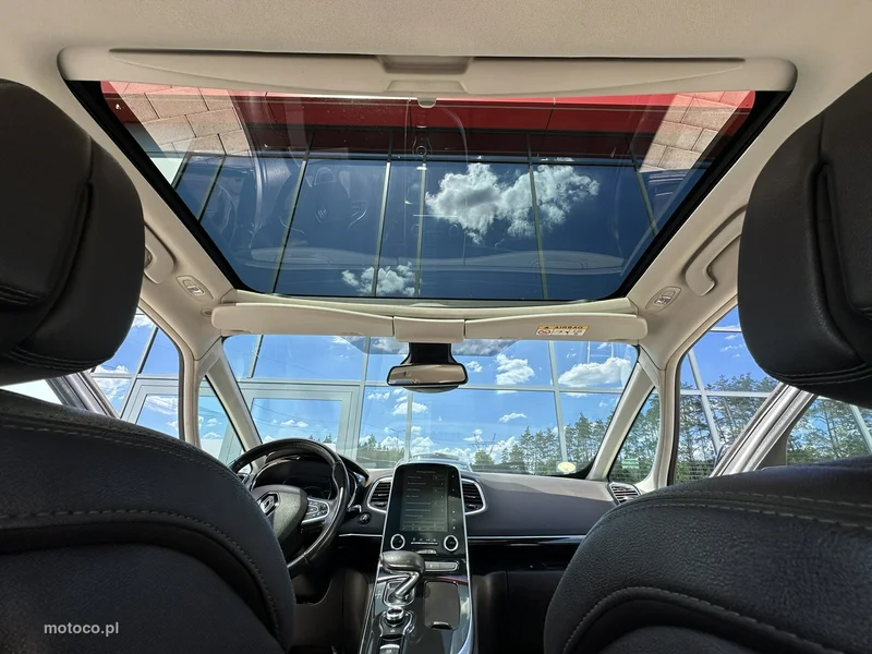 Renault Espace V 8