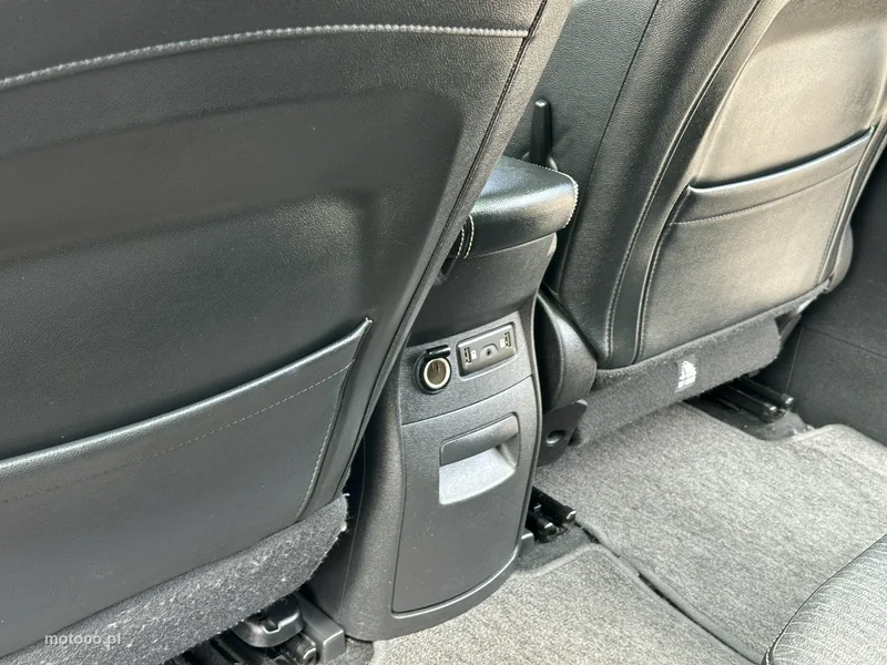 Renault Grand Scenic III 14