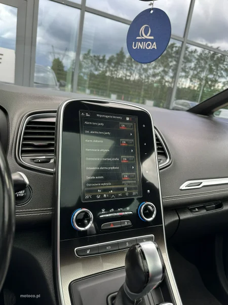 Renault Grand Scenic III 25