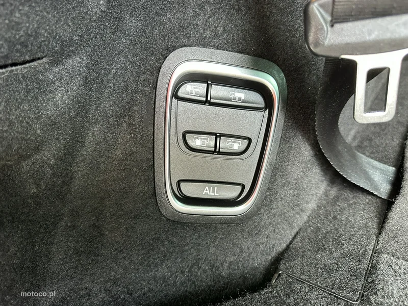 Renault Grand Scenic III 31