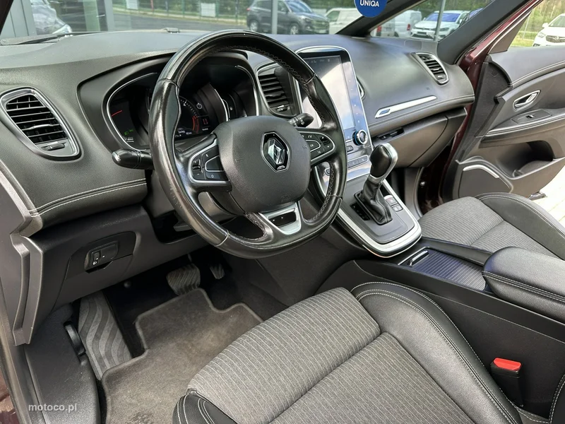 Renault Grand Scenic III 9