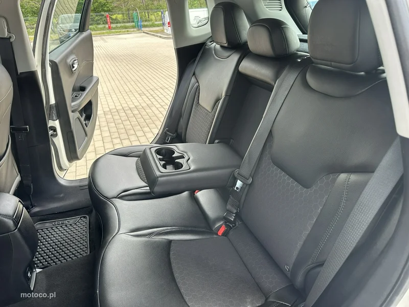 Jeep Compass 13