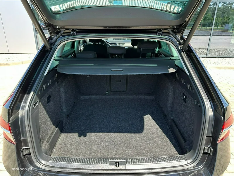 Skoda Superb III 32