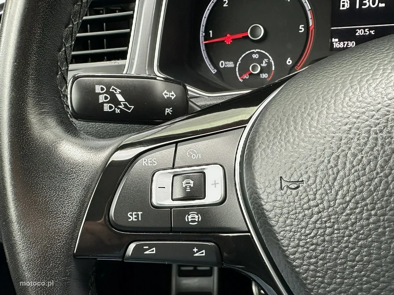 Volkswagen T-Roc A1 17