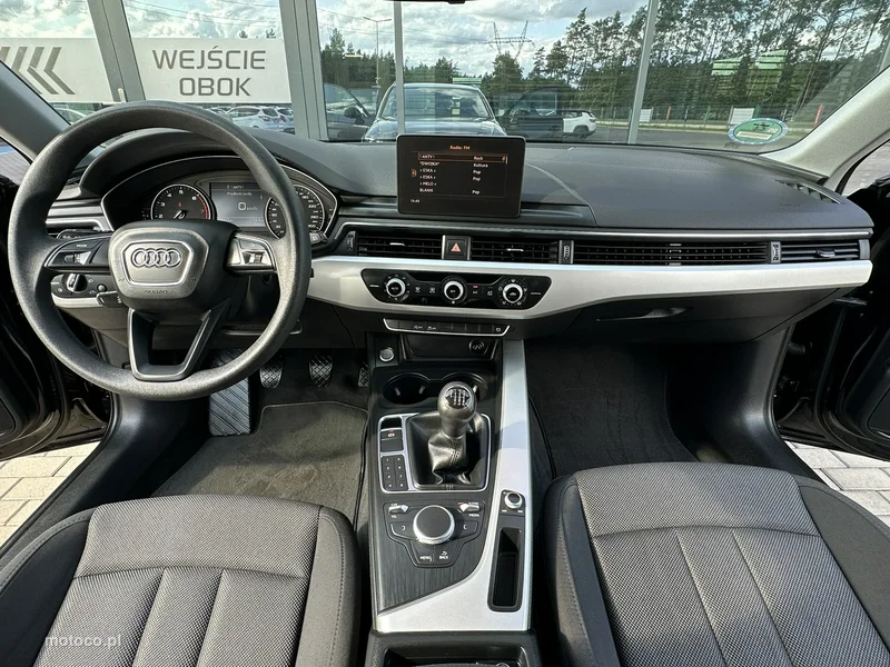 Audi A4 B9 8