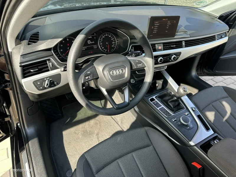 Audi A4 B9 9